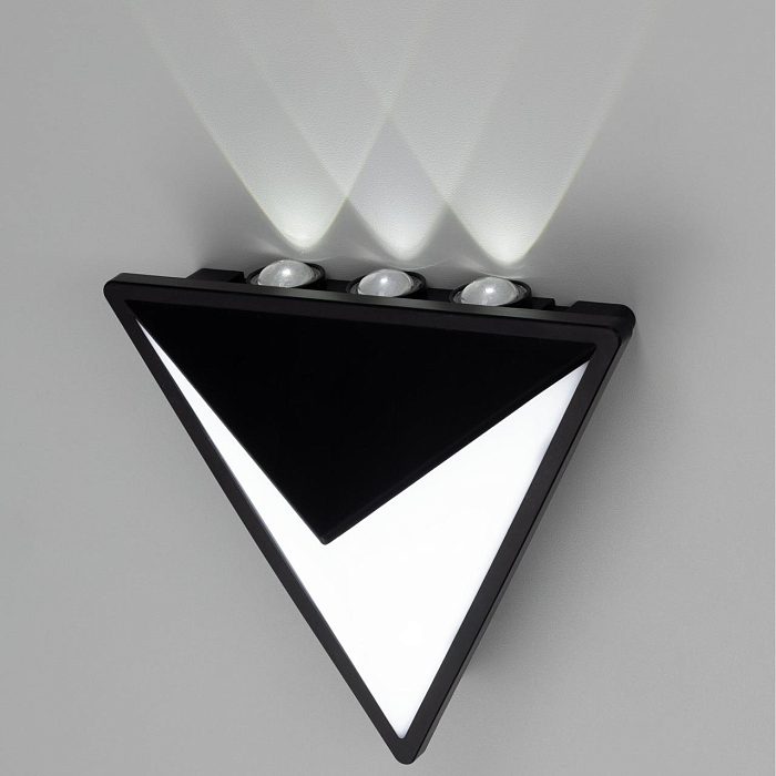 Уличный светильник  CLU0804BK