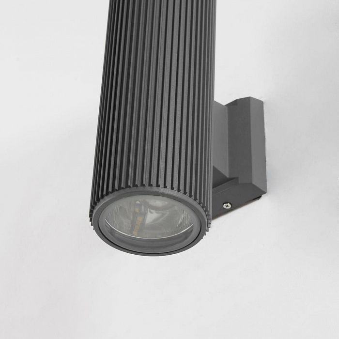 Уличный светильник настенный Favourite 2860-2W